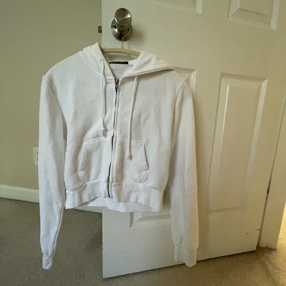 BRANDY MELVILLE white zip up jacket!